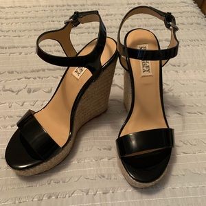 Badgley Mischka Black Wedges